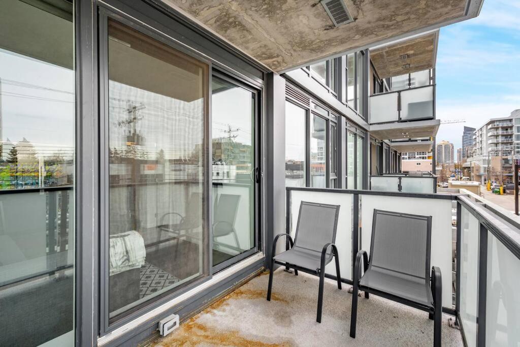 Апартаменти Chic 1Br Kensington Unit W/Parking Калґарі Екстер'єр фото