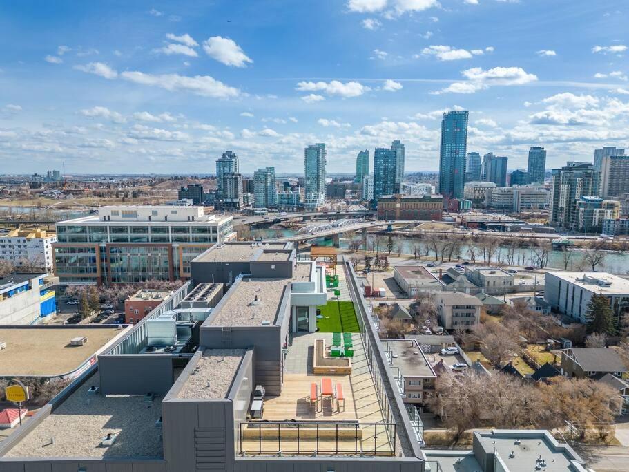 Апартаменти Chic 1Br Kensington Unit W/Parking Калґарі Екстер'єр фото