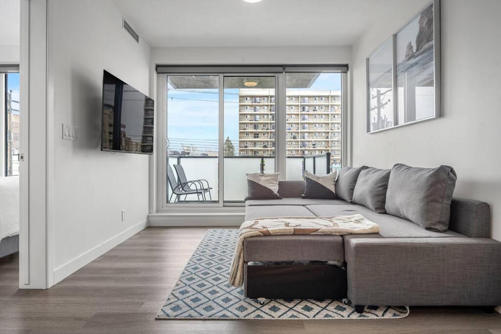 Апартаменти Chic 1Br Kensington Unit W/Parking Калґарі Екстер'єр фото